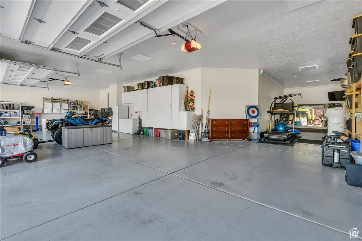 10605 S WILLOW VALLEY RD