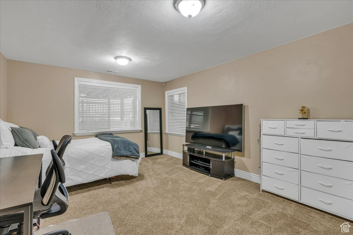 10605 S WILLOW VALLEY RD