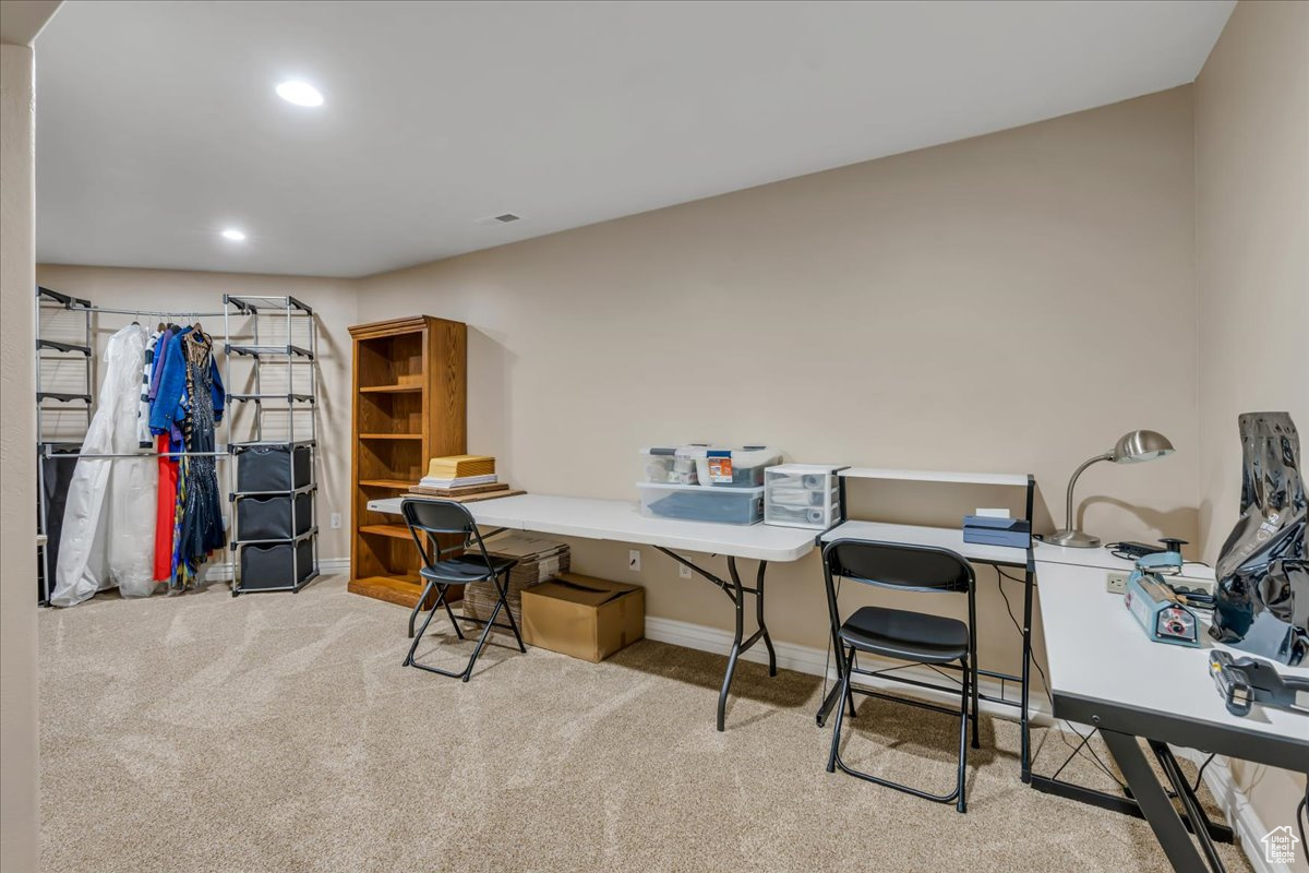10605 S WILLOW VALLEY RD
