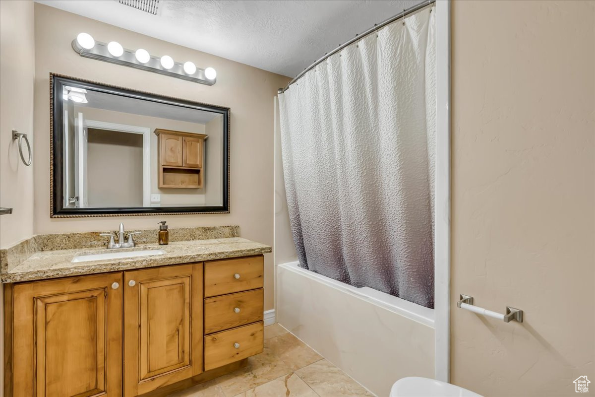 10605 S WILLOW VALLEY RD