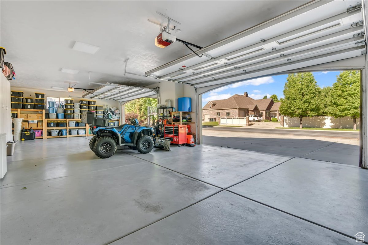 10605 S WILLOW VALLEY RD