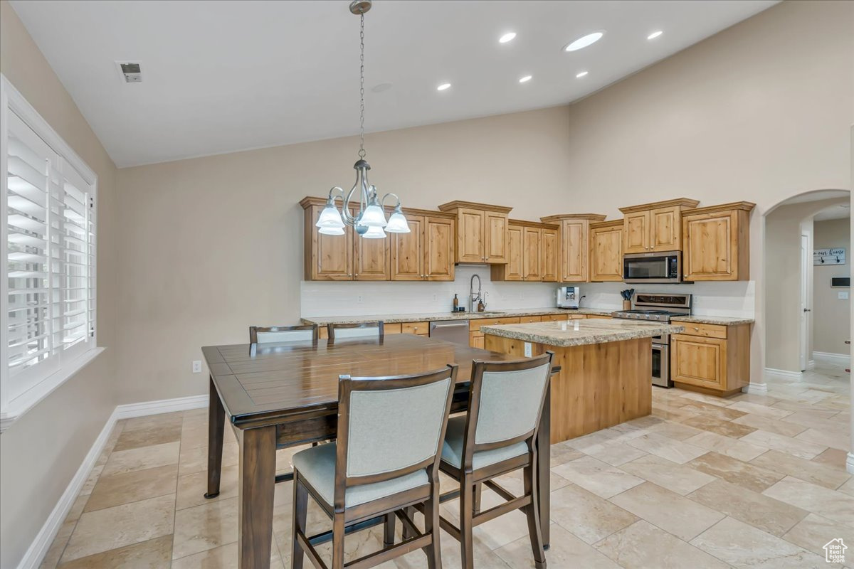 10605 S WILLOW VALLEY RD