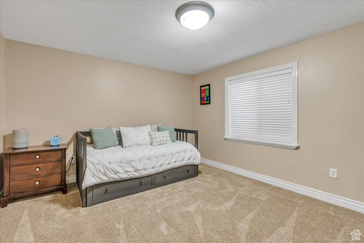 10605 S WILLOW VALLEY RD