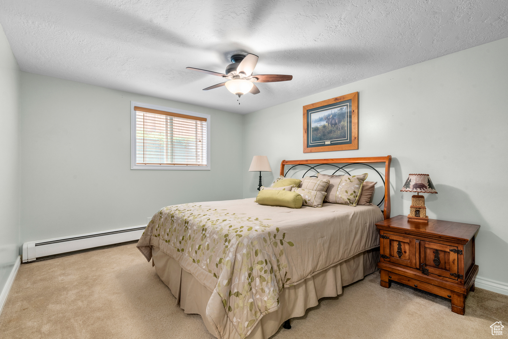 835 E CANYON BREEZE LN