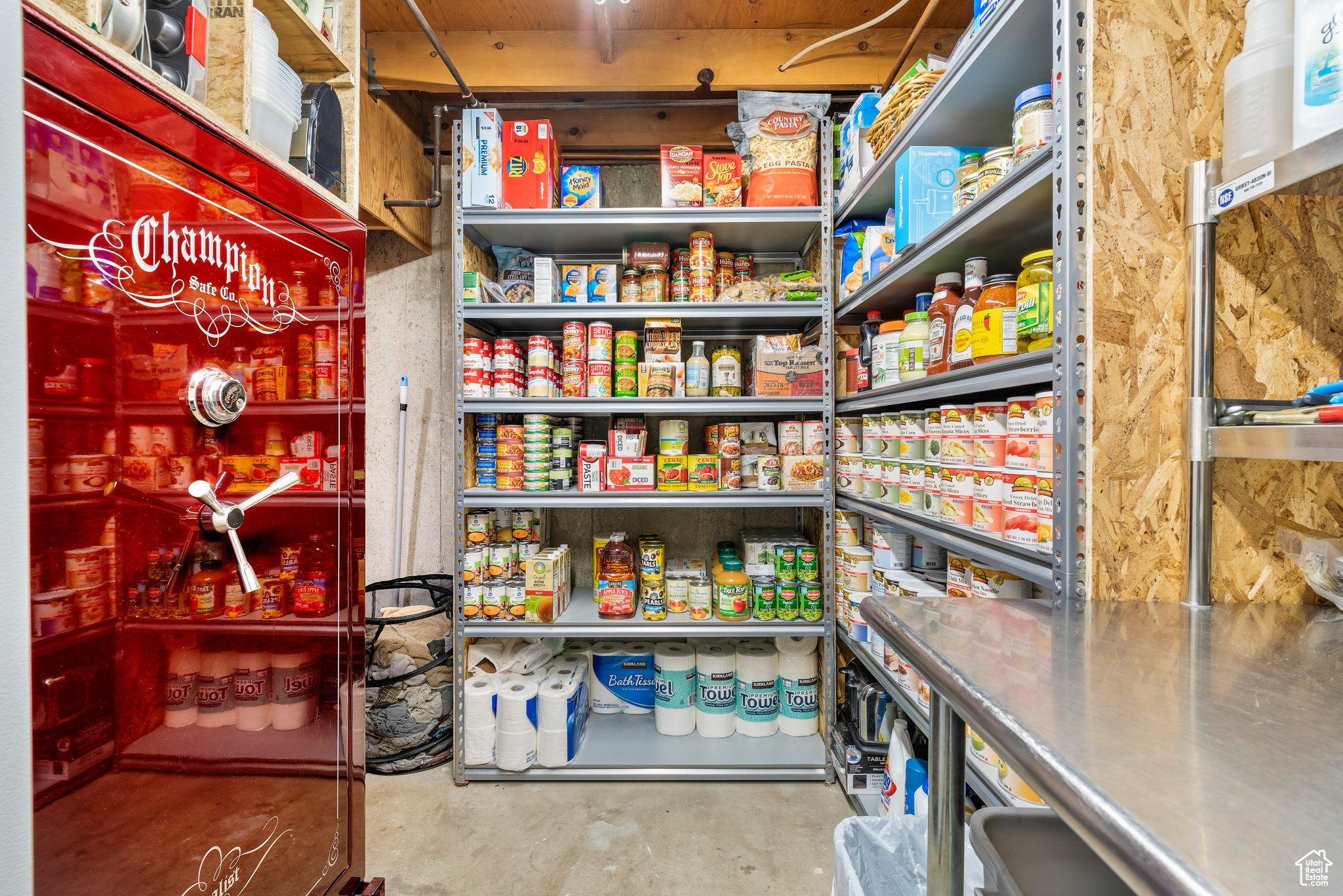 835 E CANYON BREEZE LN