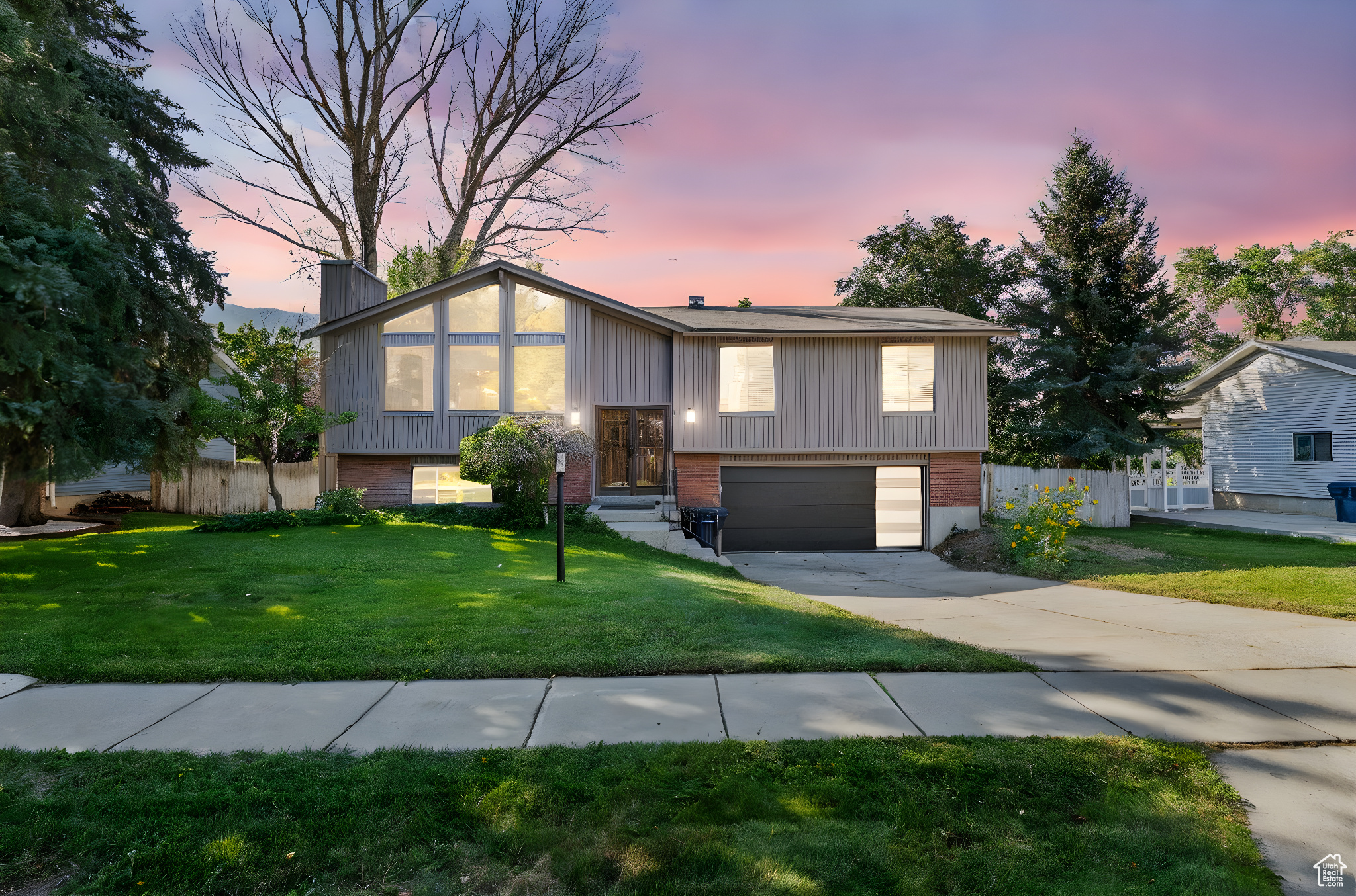 2112 E 10180 S