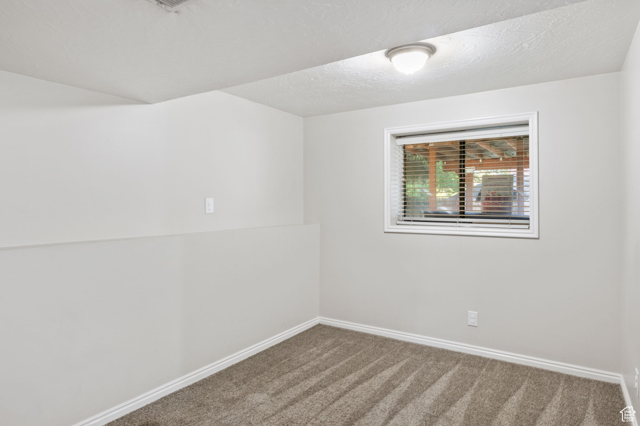 2112 E 10180 S