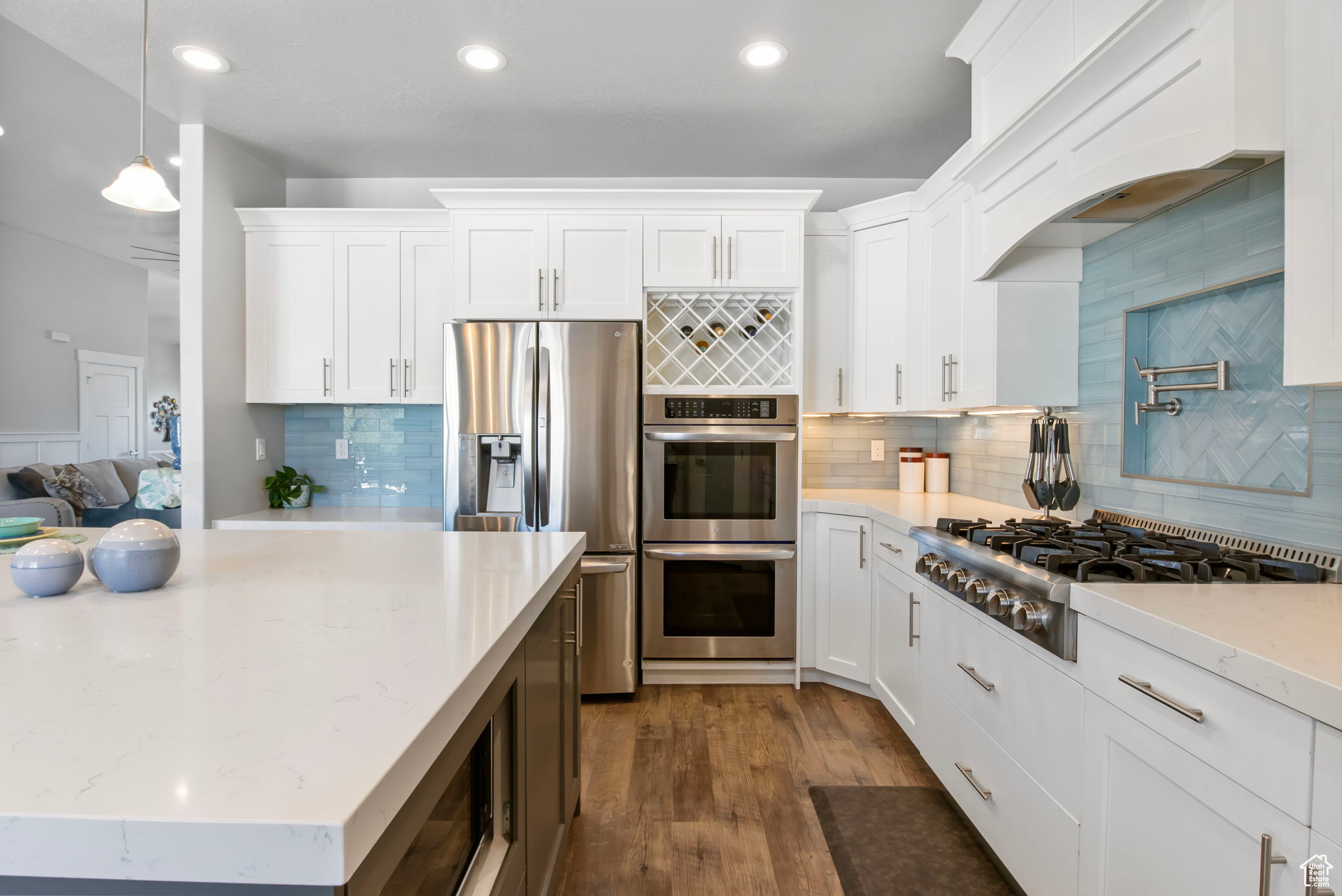 372 W CLARK CIR