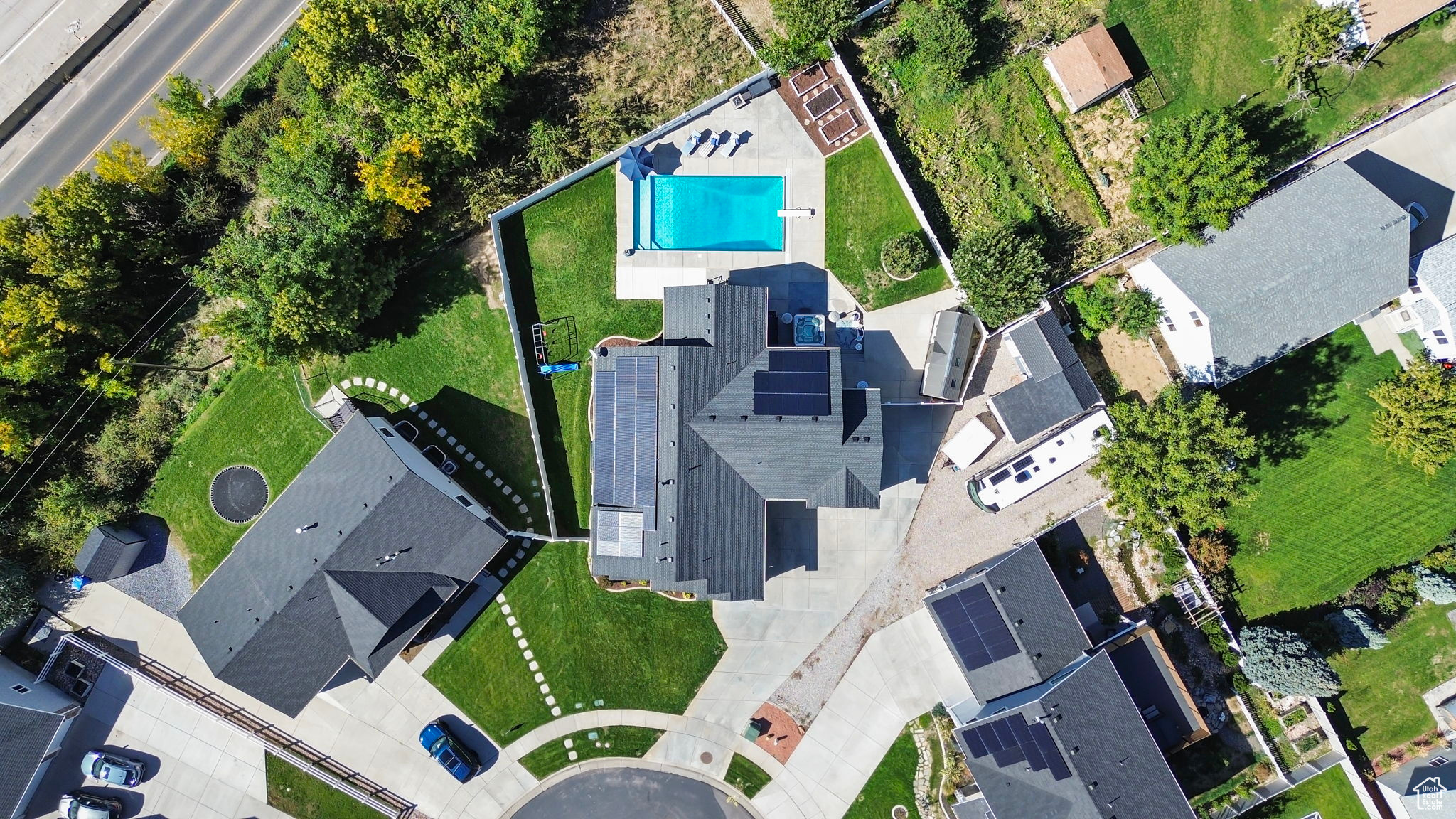 372 W CLARK CIR