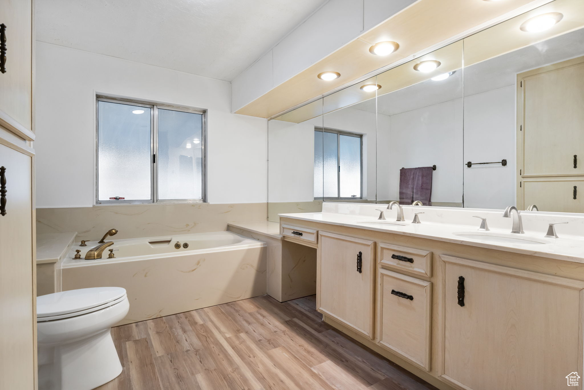 89 W EVENING STAR WAY