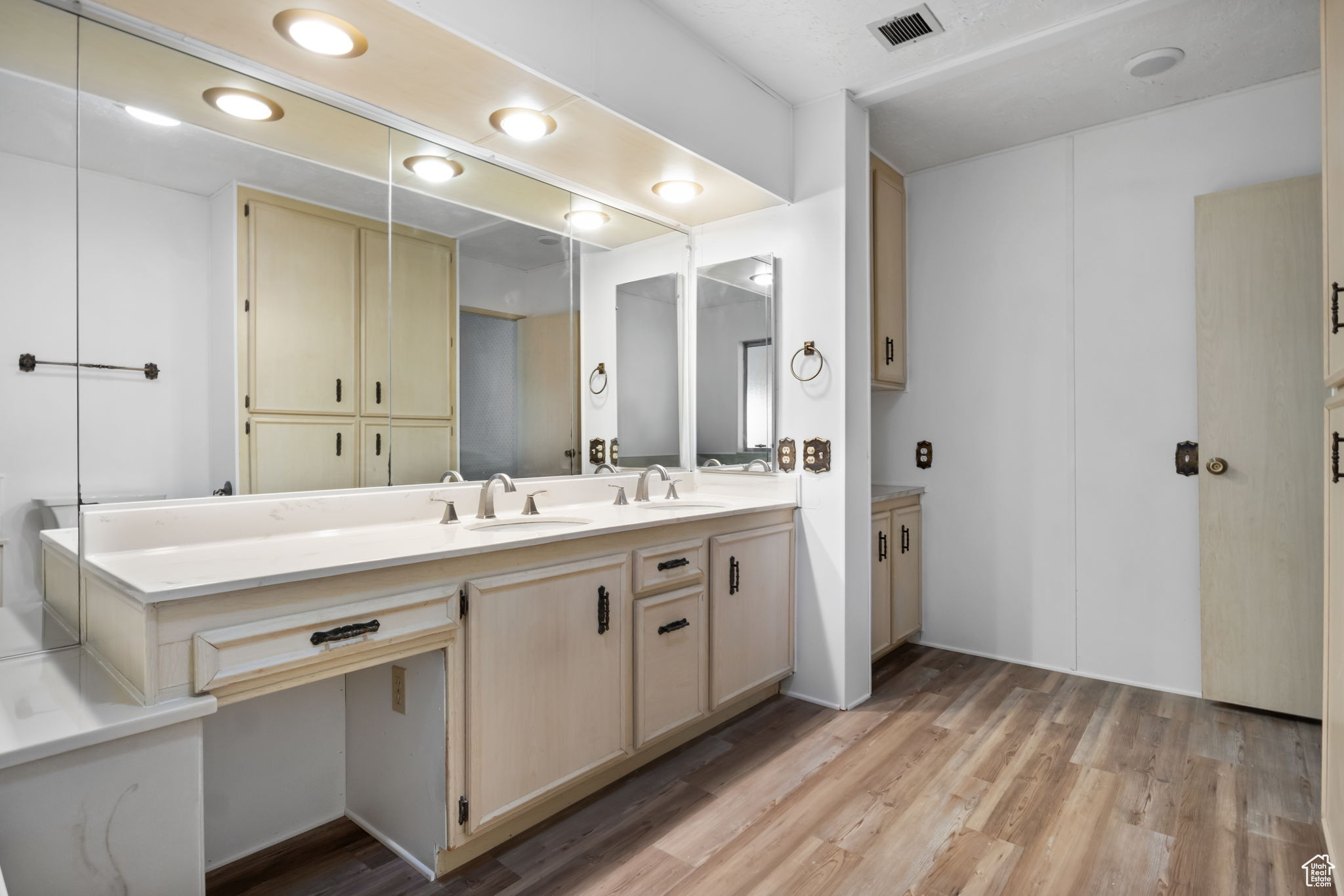 89 W EVENING STAR WAY