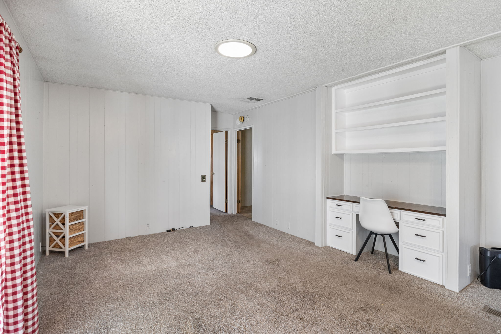 27 W EVENING STAR WAY