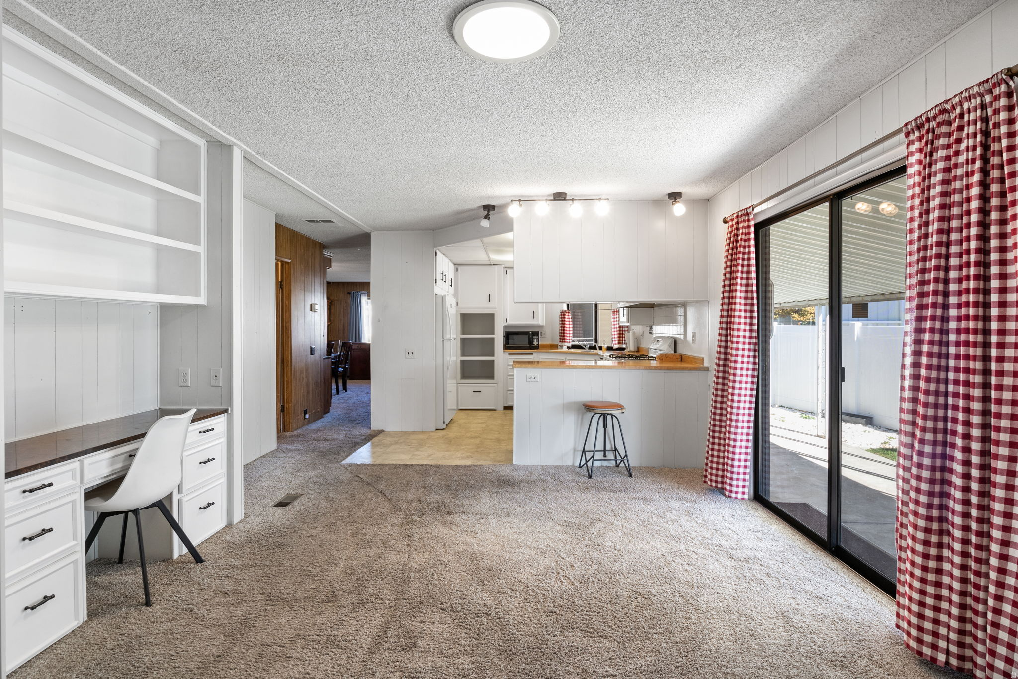 27 W EVENING STAR WAY