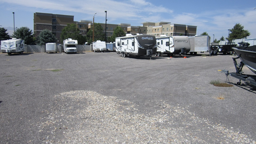 27 W EVENING STAR WAY