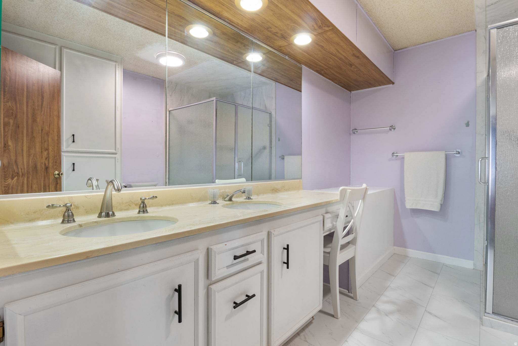 27 W EVENING STAR WAY