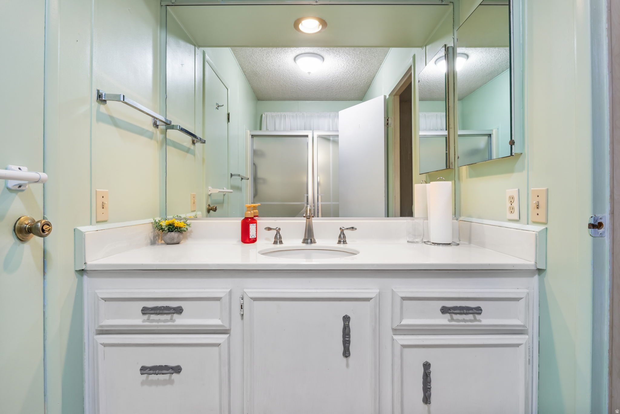 27 W EVENING STAR WAY