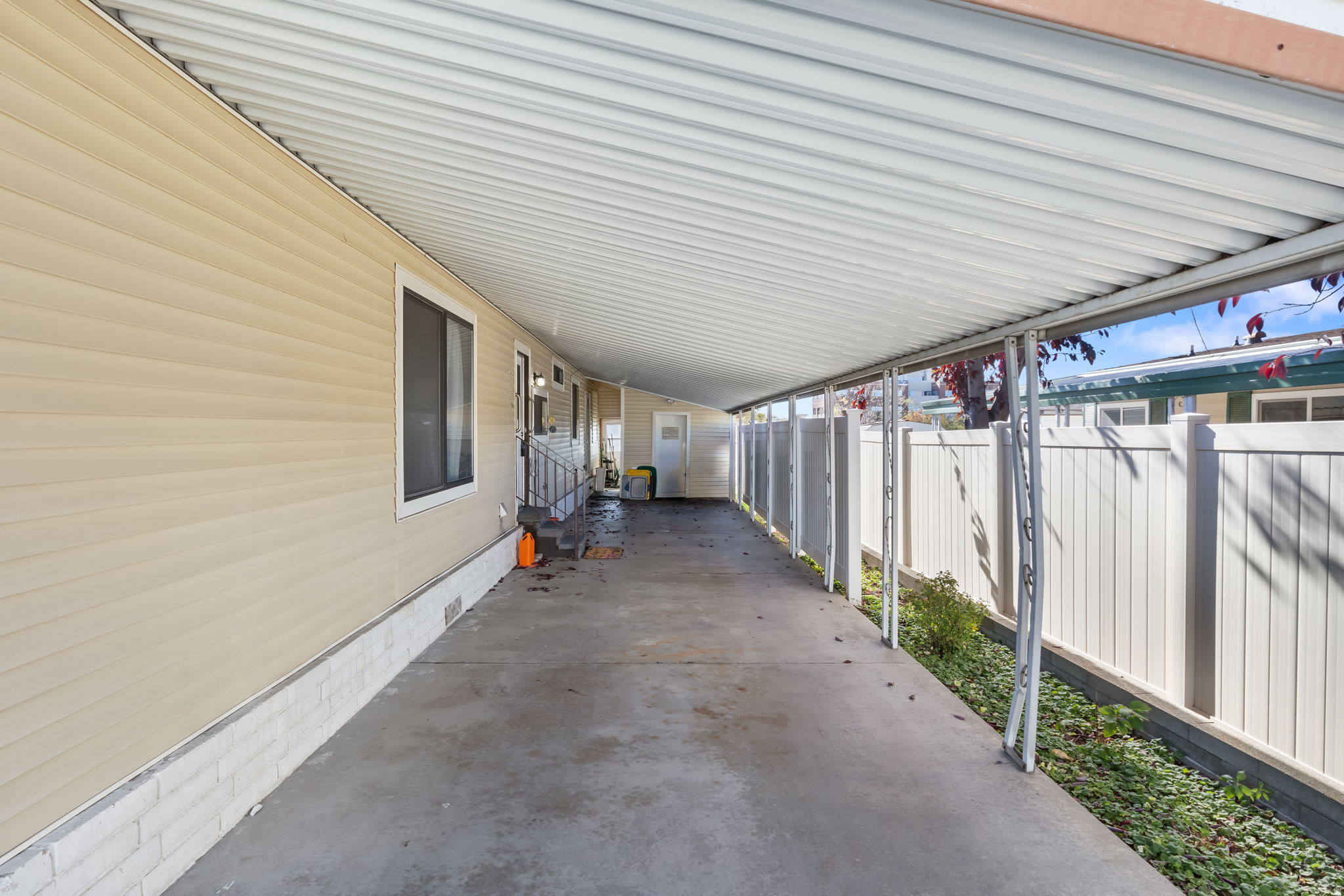 27 W EVENING STAR WAY