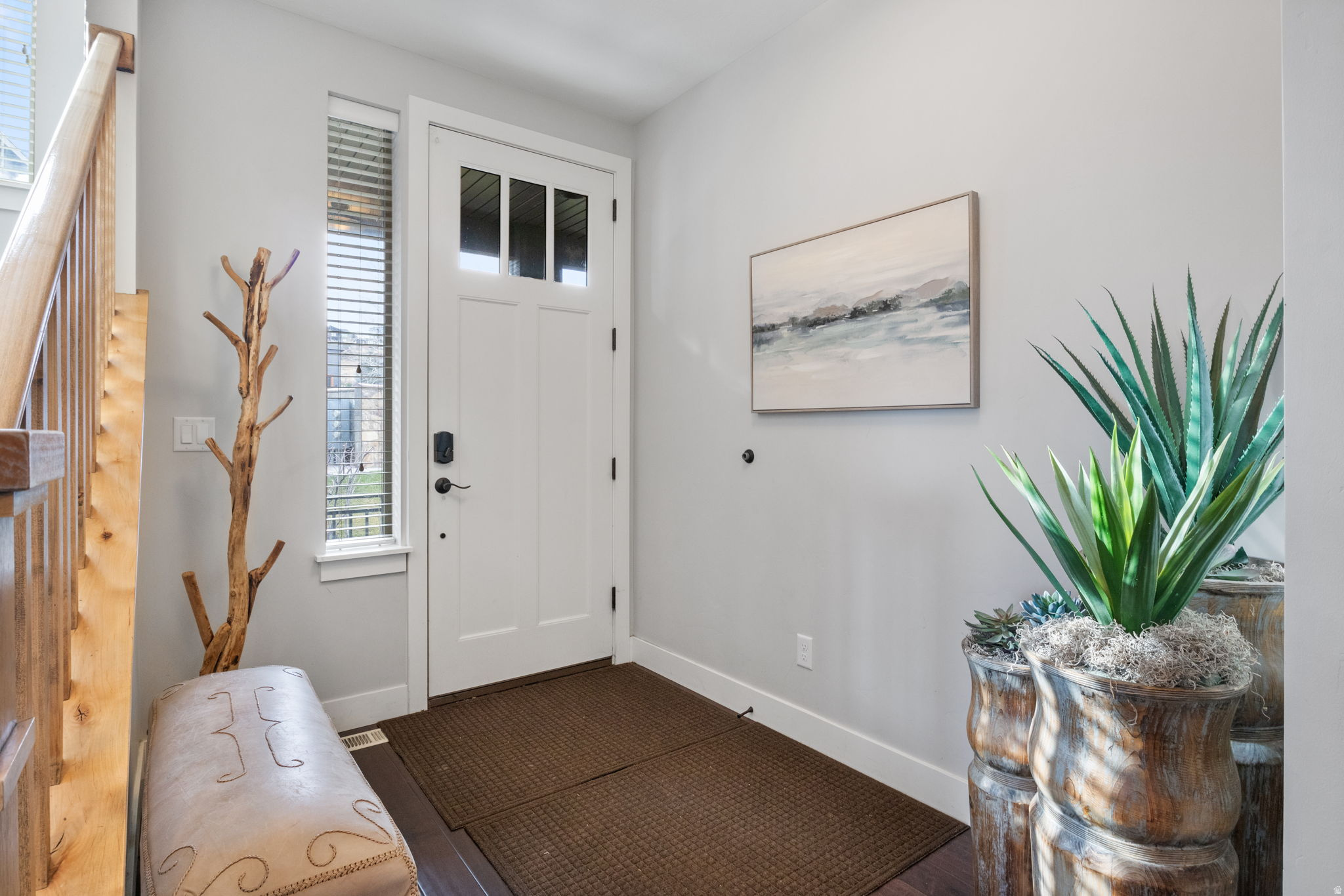 832 S EDGEWATER CT #4