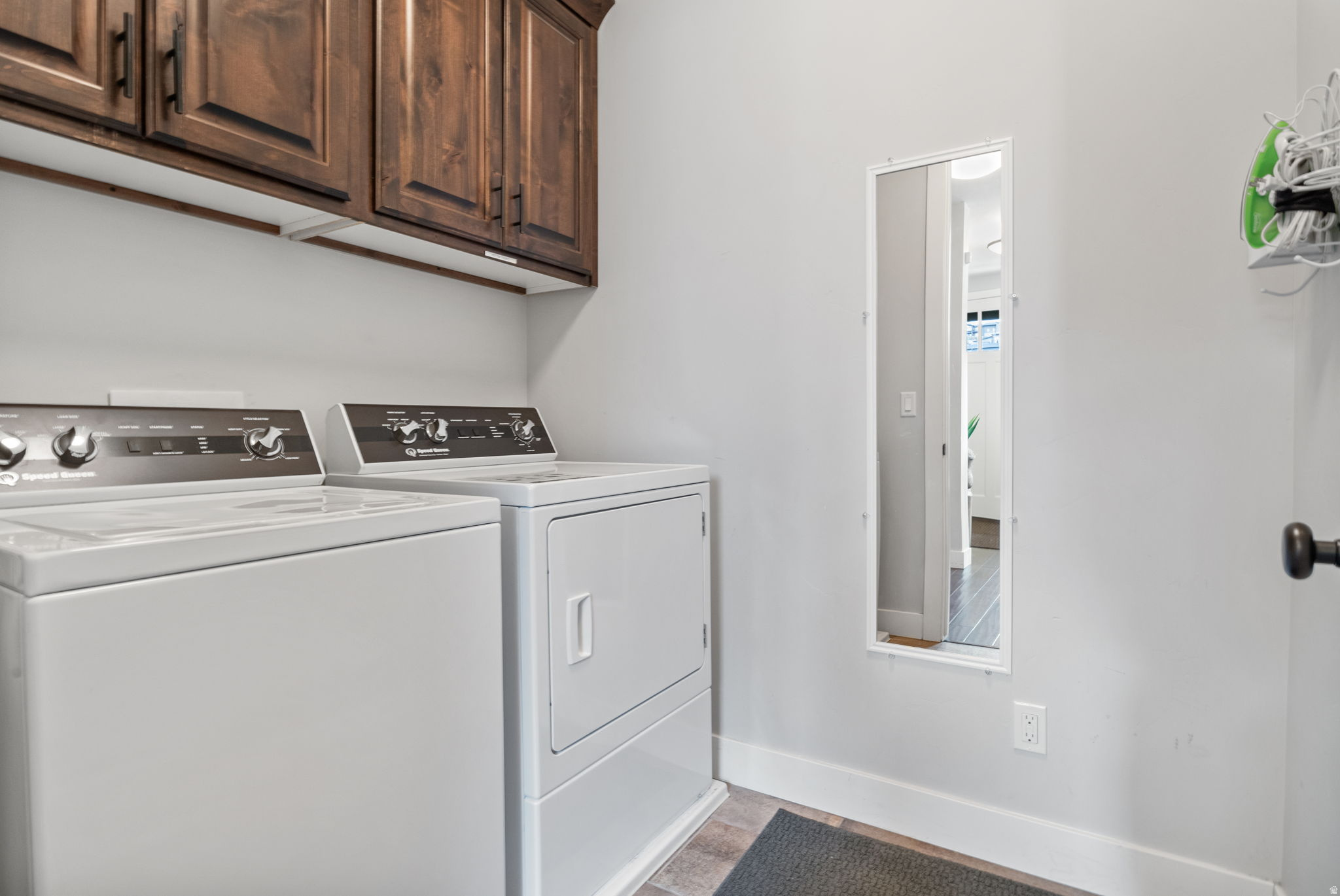 832 S EDGEWATER CT #4