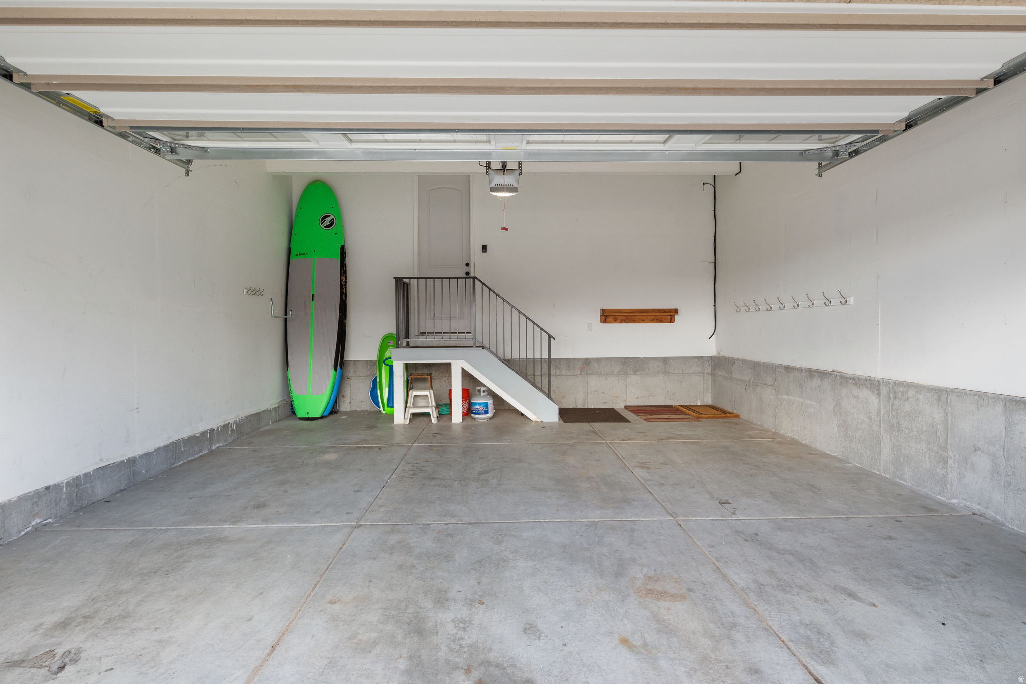 832 S EDGEWATER CT #4