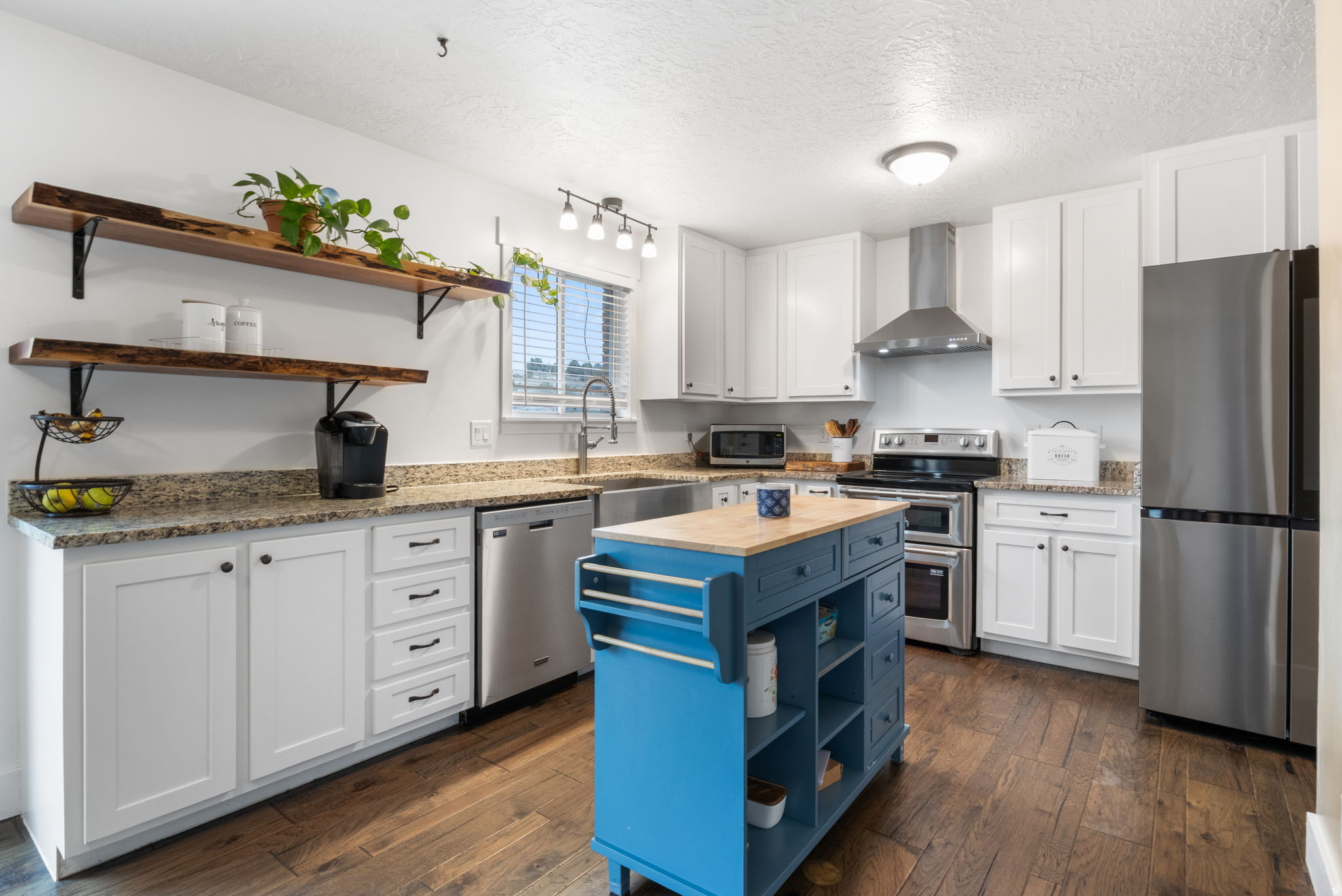 14715 S ROSE CANYON RD