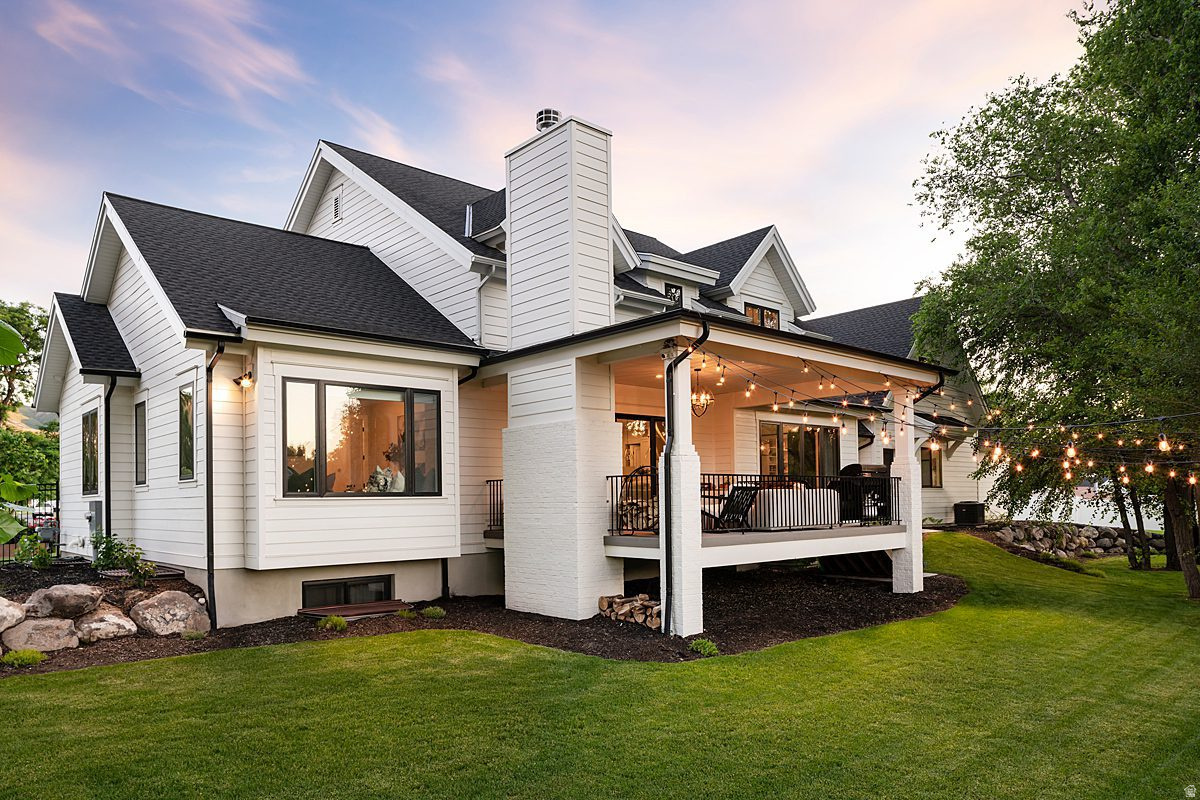 835 E CANYON BREEZE LN