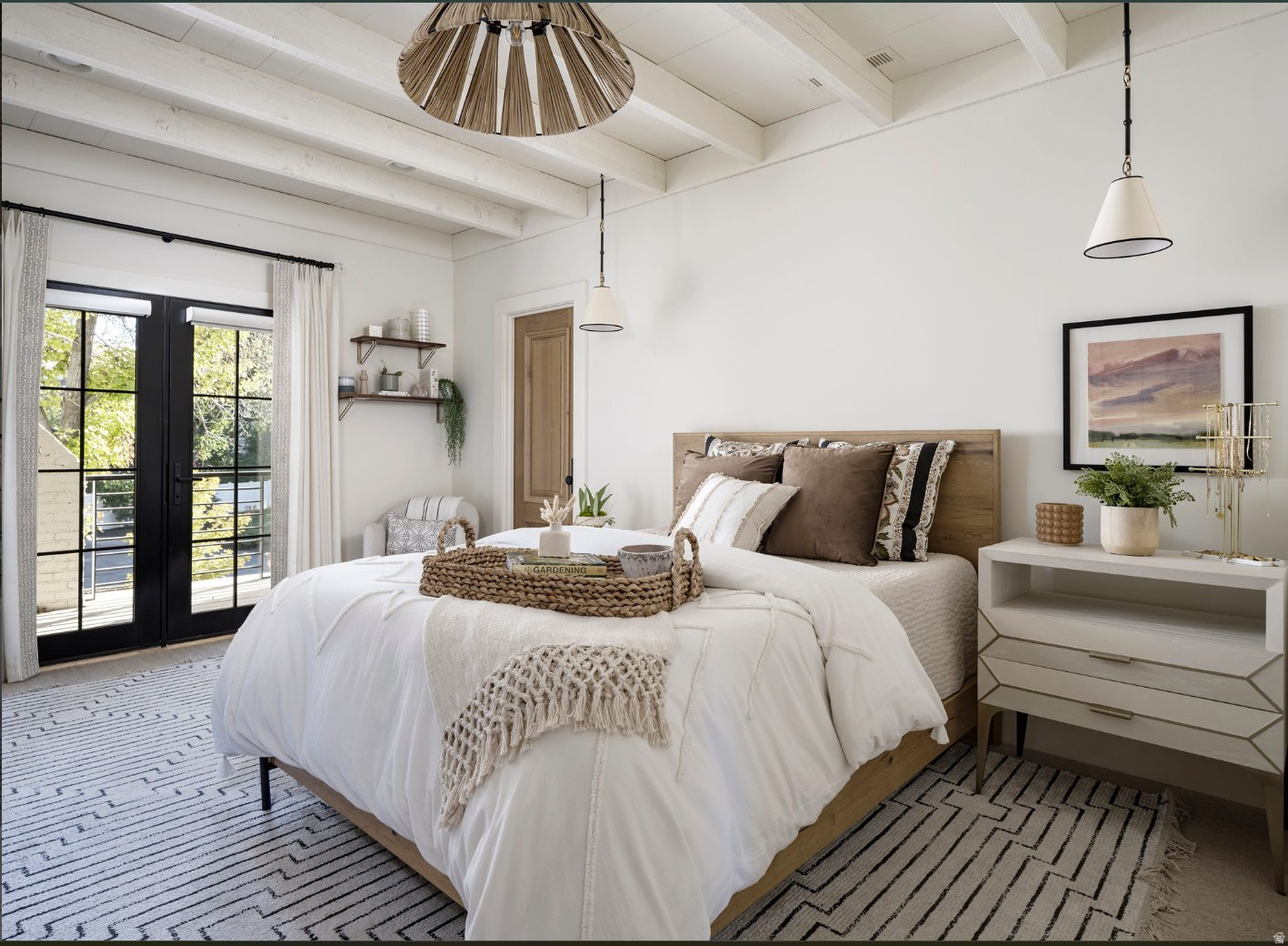 835 E CANYON BREEZE LN