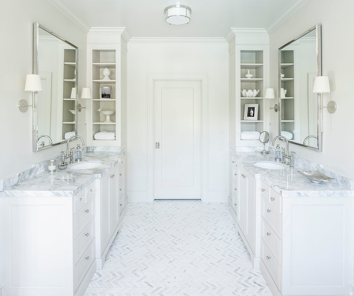 835 E CANYON BREEZE LN