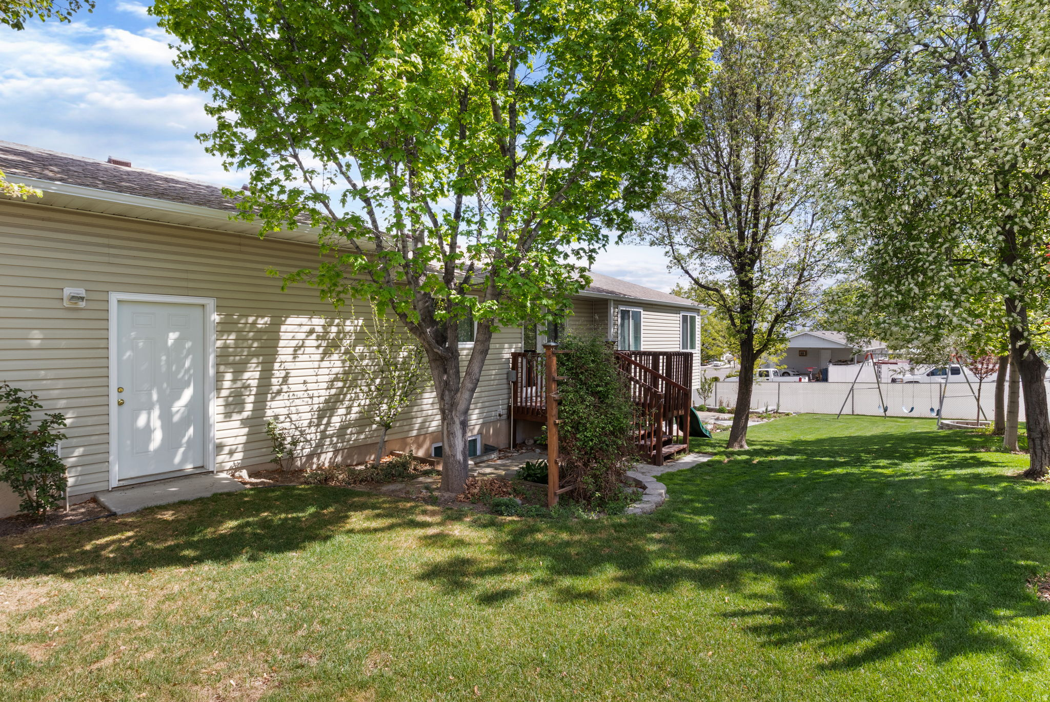 13920 CROMWELL LN