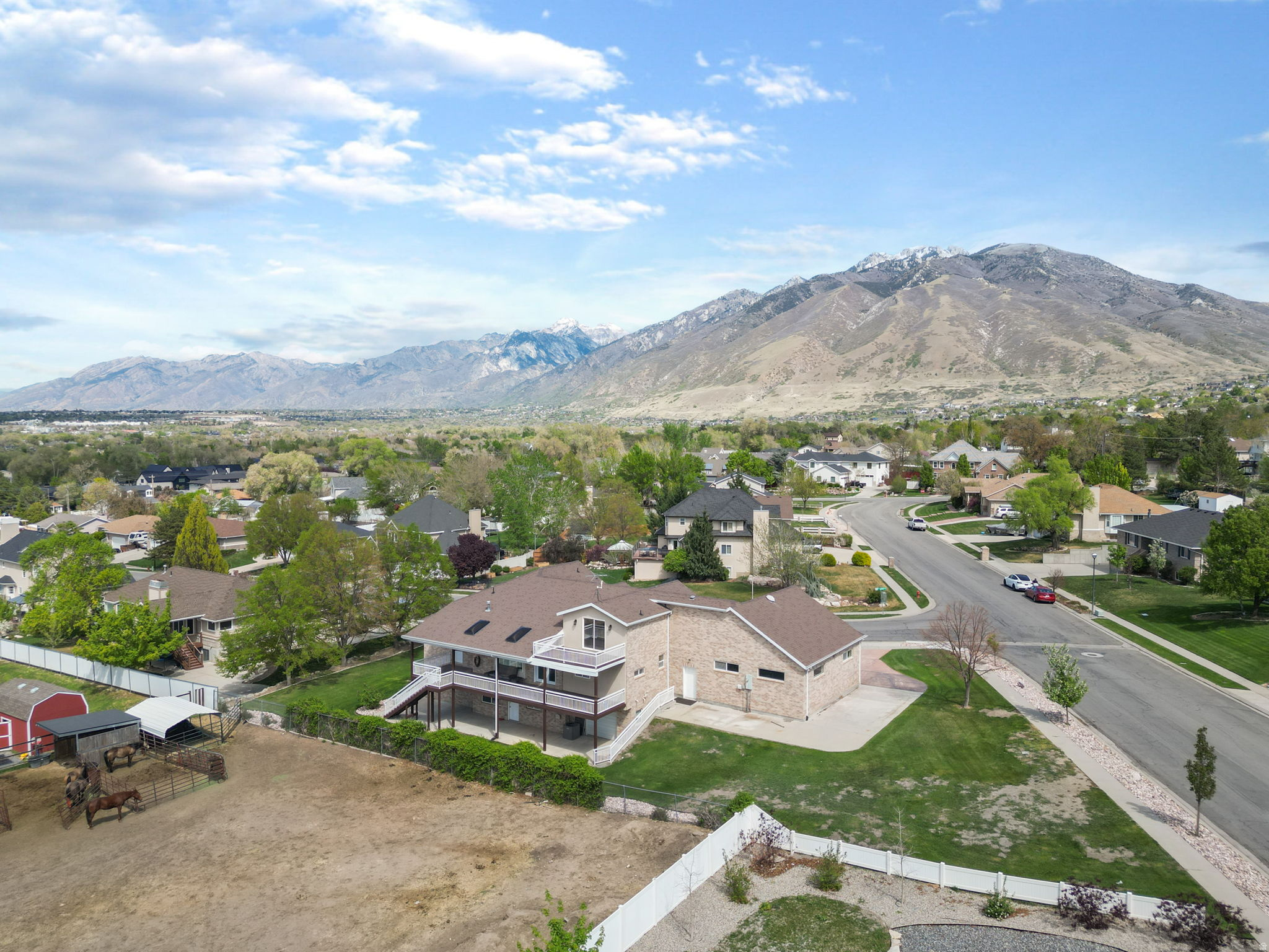 13920 CROMWELL LN