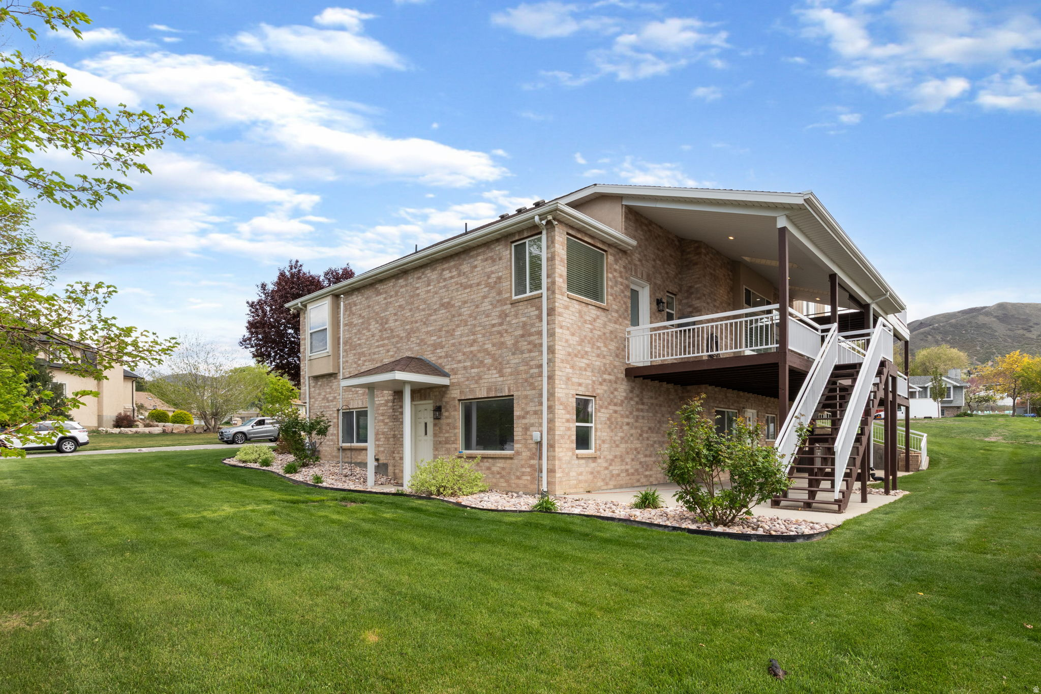13920 CROMWELL LN