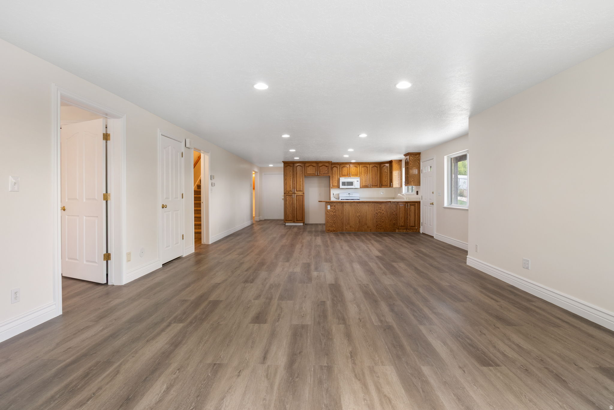 13920 CROMWELL LN