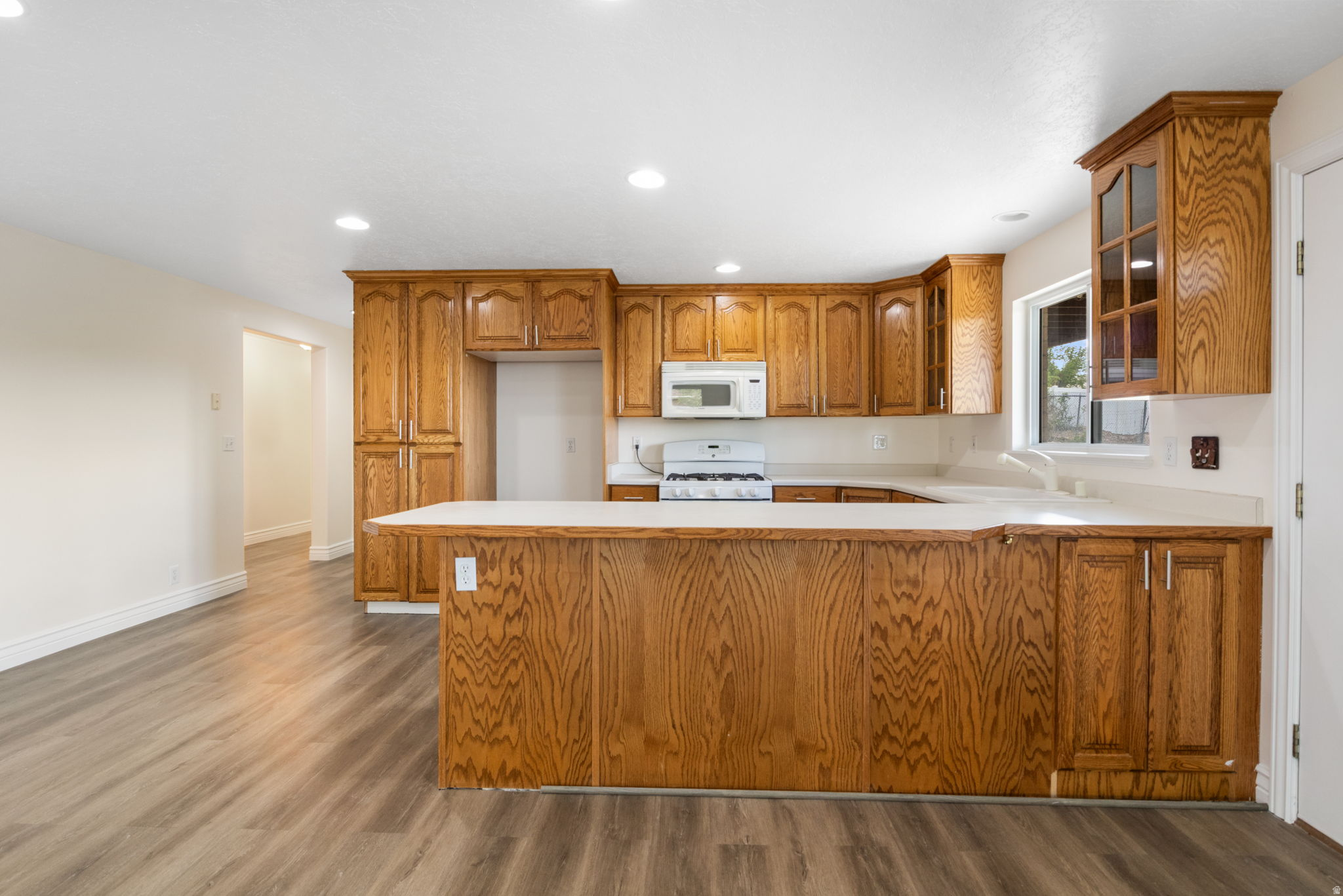 13920 CROMWELL LN