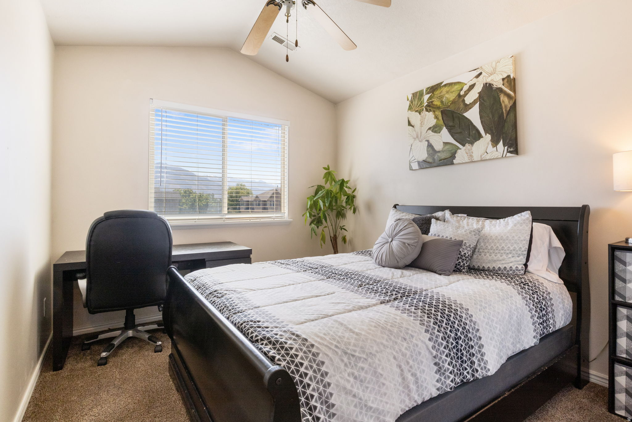 12238 S MADISON VIEW DR