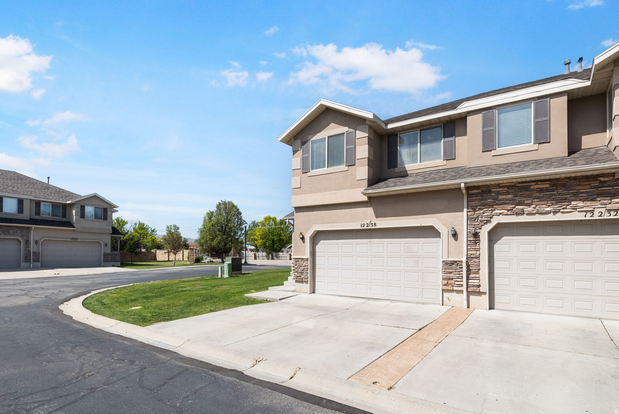 12238 S MADISON VIEW DR
