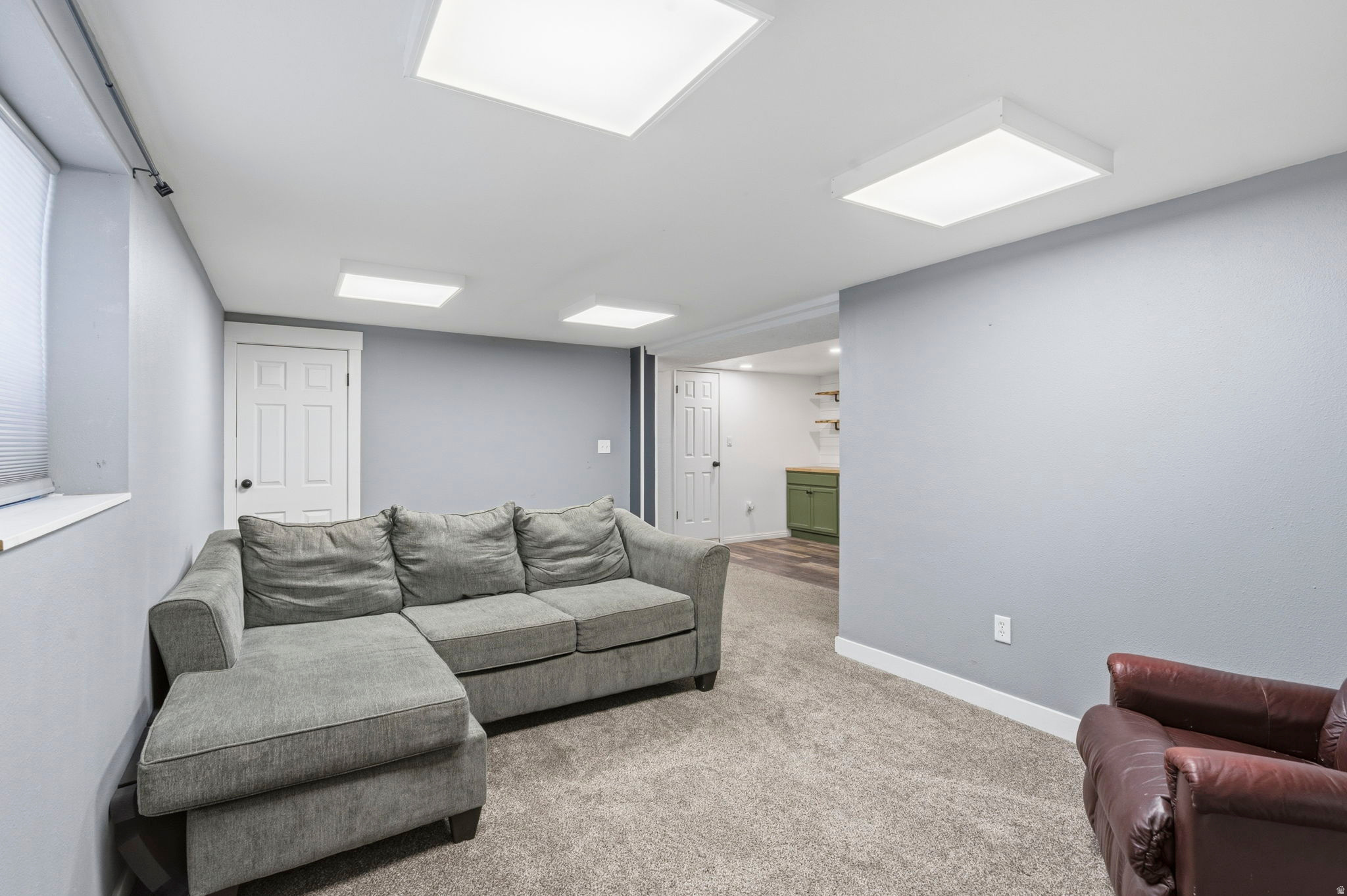 1438 N TRINNAMAN LN