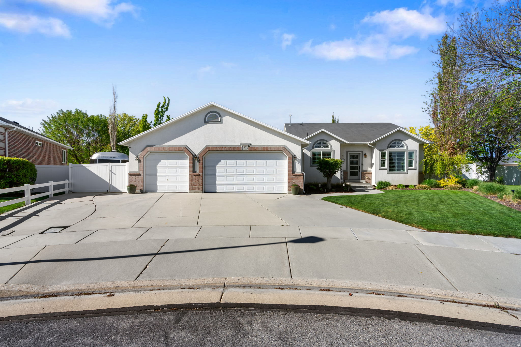 1293 W MARGARET VIEW CIR