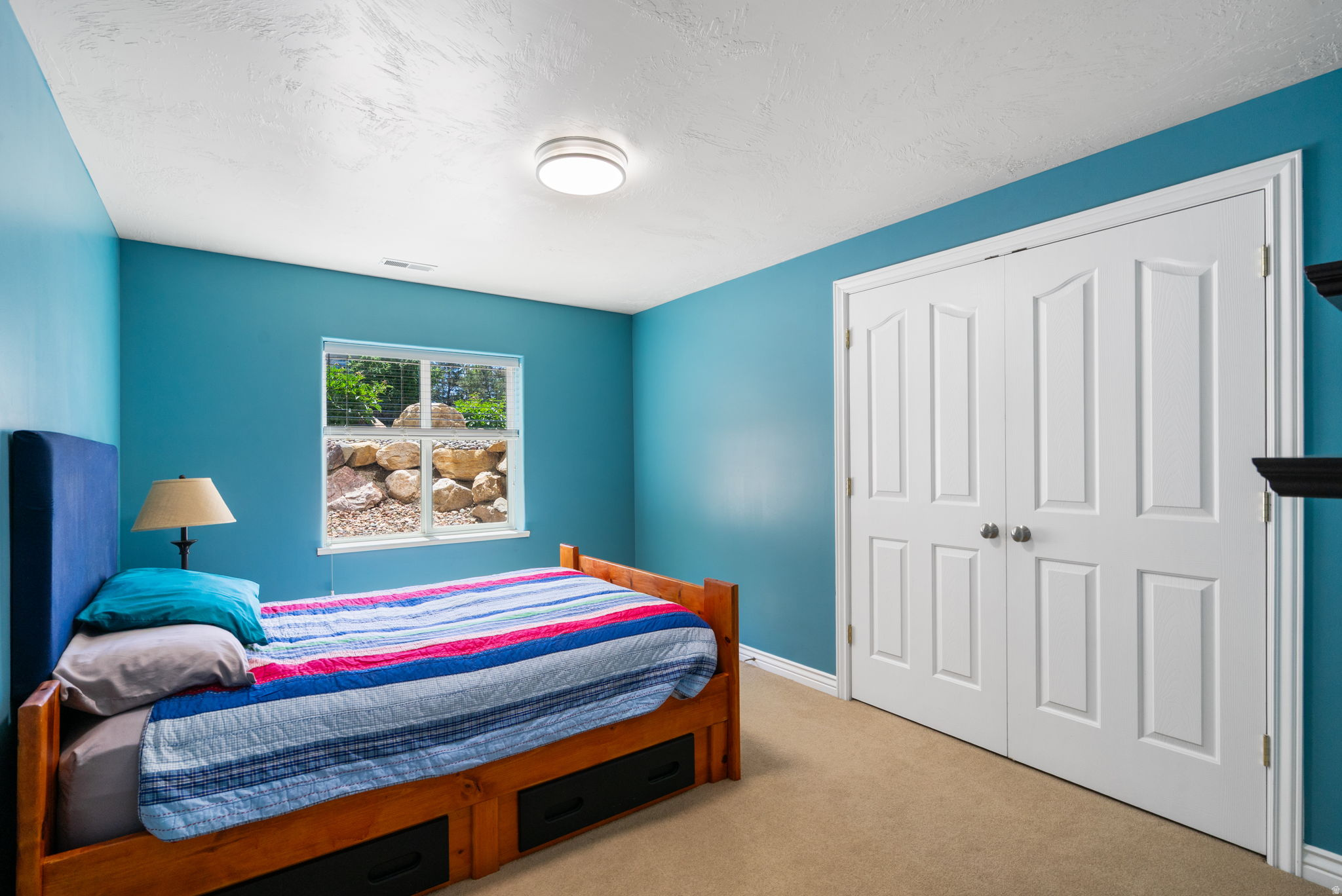 313 E GOLDEN PHEASANT DR
