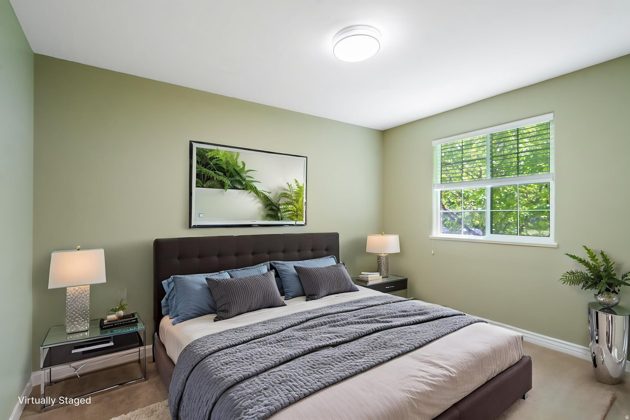 313 E GOLDEN PHEASANT DR