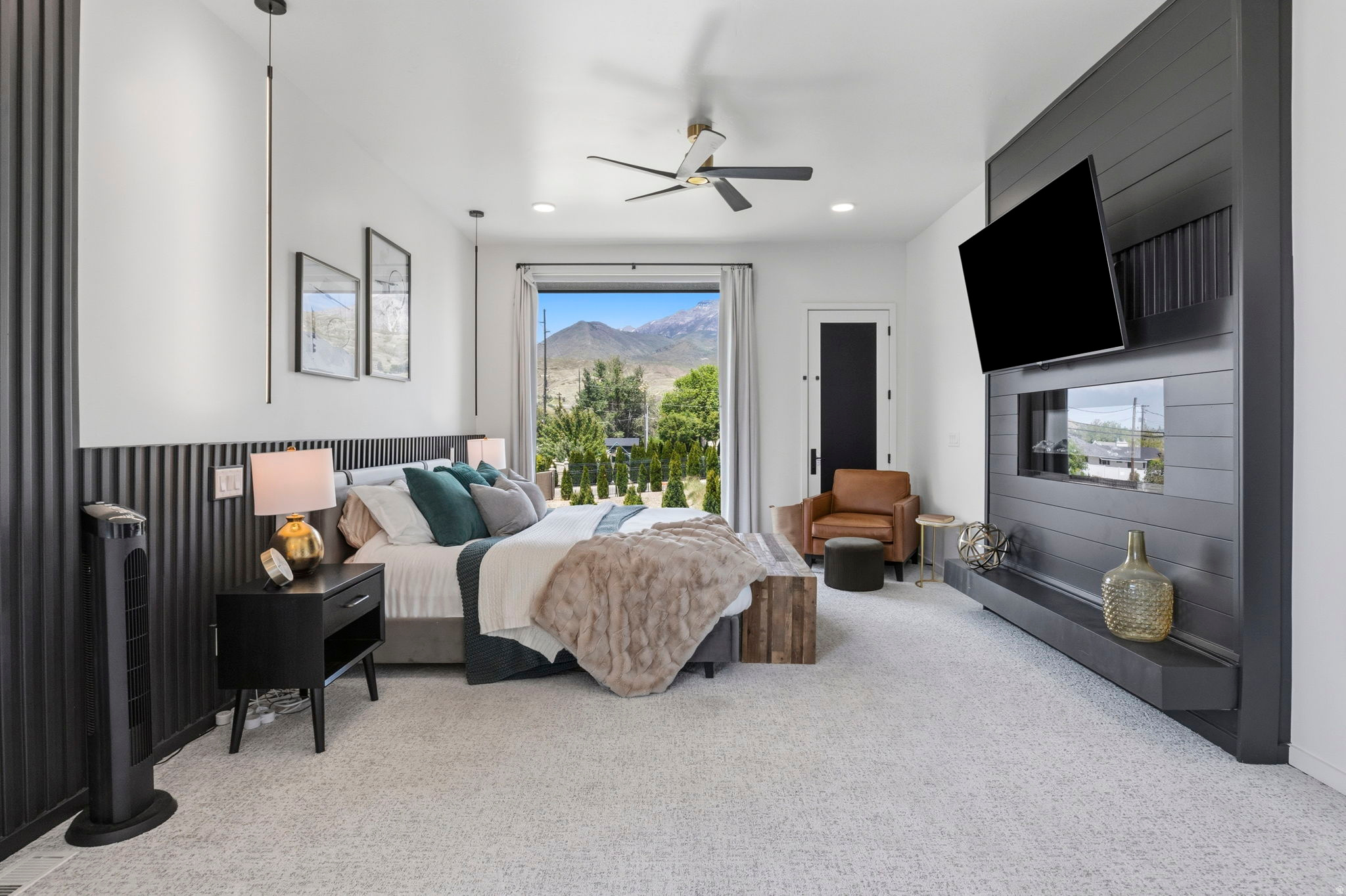 283 E 4900 N