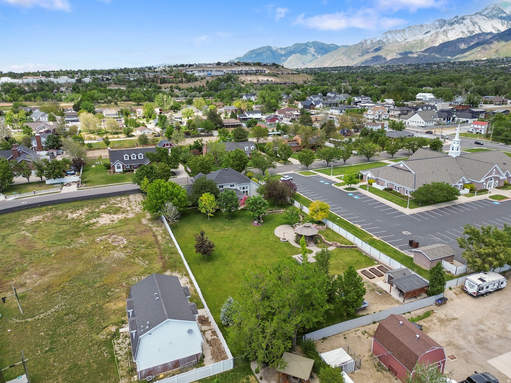 1244 E WALDEN LN