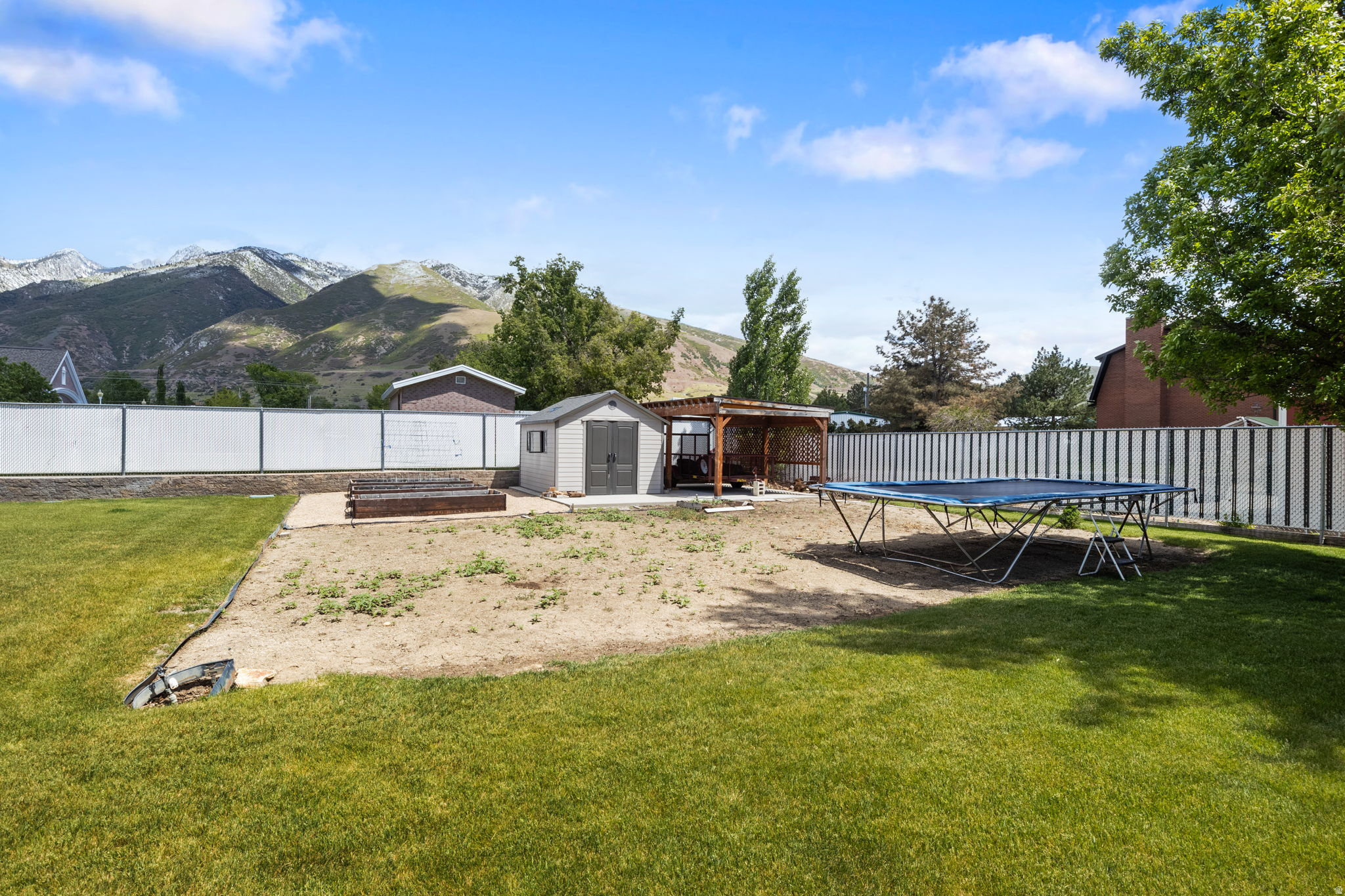 1244 E WALDEN LN