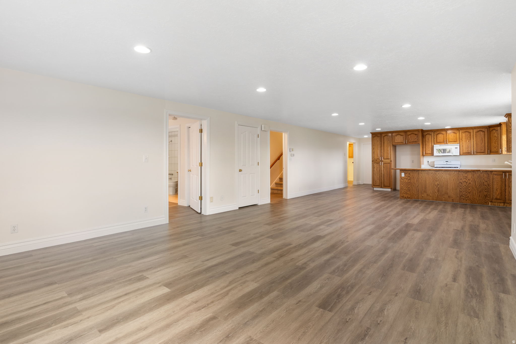 13920 CROMWELL LN