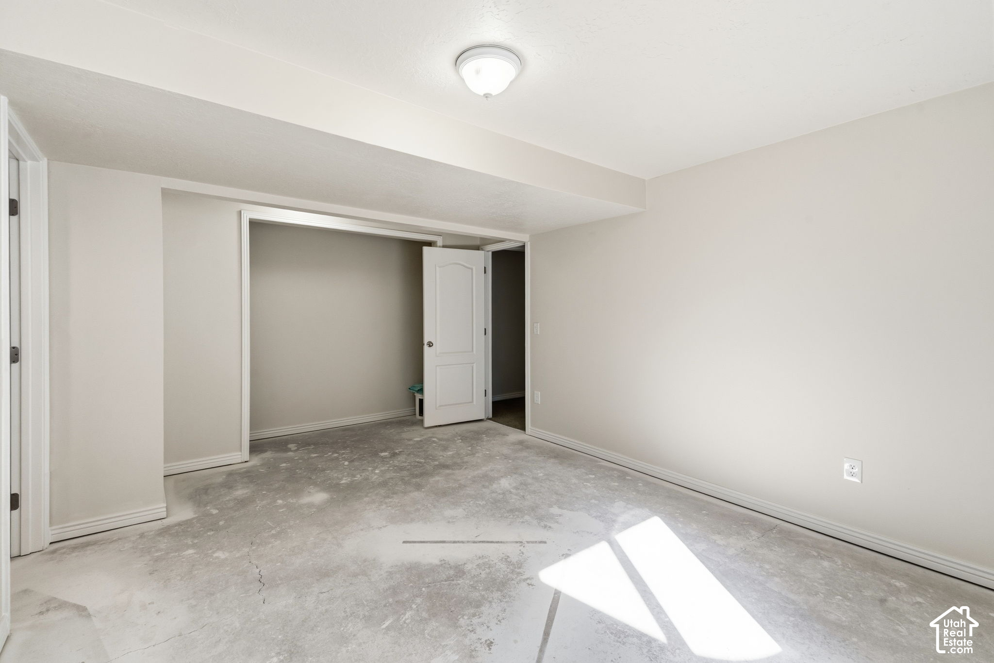 8067 S STATION LANDING WAY