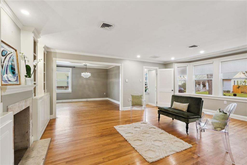 8 MARYLAND Drive