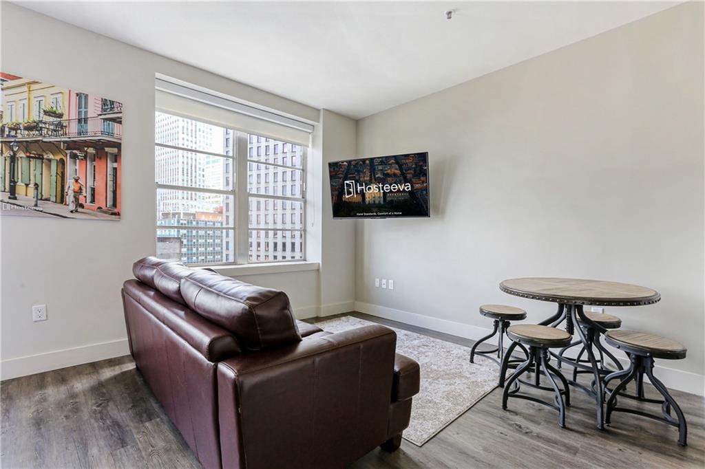 1111 TULANE Avenue 604