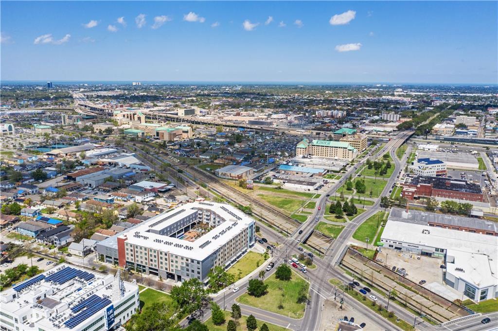 1514 S NORMAN C FRANCIS Parkway