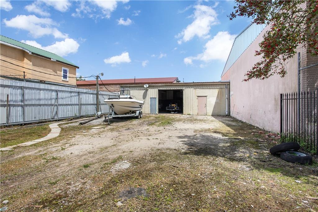 1514 S NORMAN C FRANCIS Parkway