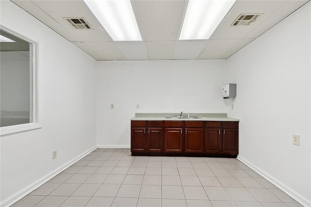 1514 S NORMAN C FRANCIS Parkway