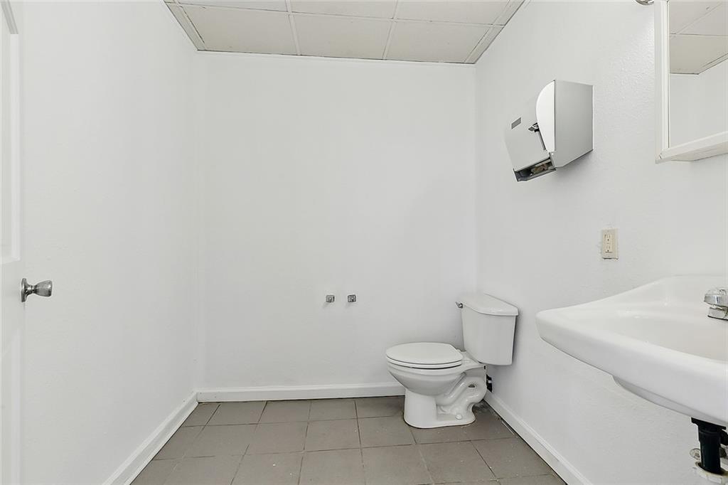 1514 S NORMAN C FRANCIS Parkway